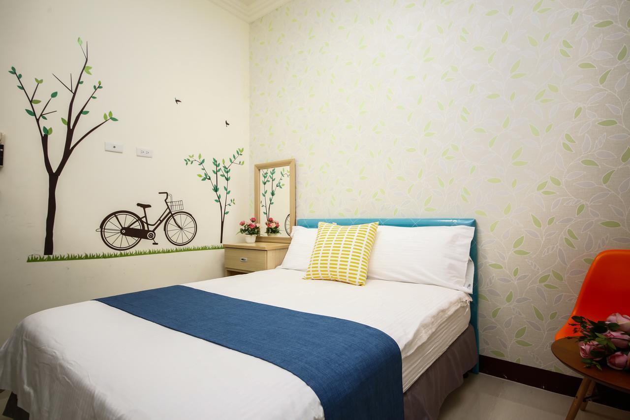 Xin Jing Zhan Homestay Хуалиен Сити Екстериор снимка